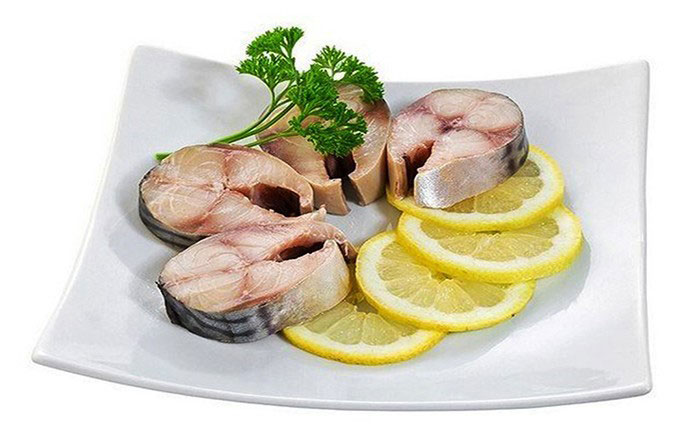 Скумбрия атлантическая натуральная с добавлением масла цена оптом в Москве 