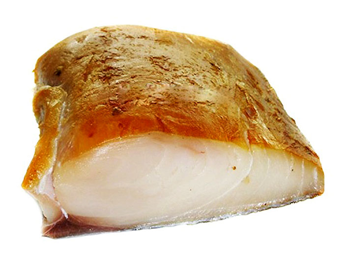  составе масляной рыбы присутствует и селен, который называют мужским микроэлементом. Вещество усиливает потенцию, продлевает сексуальную жизнь и активизирует выработку семени.  Магний повышает сопротивляемость организма к стрессам, калий отвечает за нормальную работу сердца, а кальций и фосфор укрепляют костную систему, поэтому филе масляной рыбы стоит употреблять пожилым людям и будущим мамам. Полезна рыба и женщинам во время климакса, когда гормональные изменения снижают уровень кальция и могут спровоцировать остеопороз.