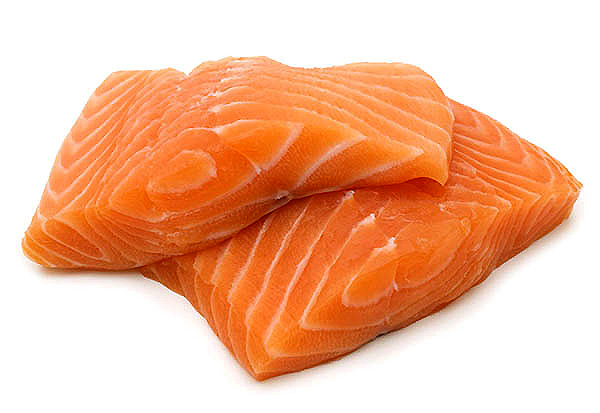 Семга крайне полезный продукт, в ее составе присутствуют мононенасыщенные омега-3 жирные кислоты, мелатонин, протеины, минеральные вещества и другие кислоты. Обогащена семга следующими минеральными веществами: йод, фосфор, калий, натрий, кальций, сера, магний, фтор, цинк, хлор, железо и некоторые другие. Всего в состав семги входит двадцать два полезных минерала. Из витаминов семга содержит А, Н, D, РР, С, В, В12, F и Е. Ценится семга и за высокое содержание белка. На сто грамм мяса приходится половина суточной нормы. Полностью отсутствуют в рыбе углеводы