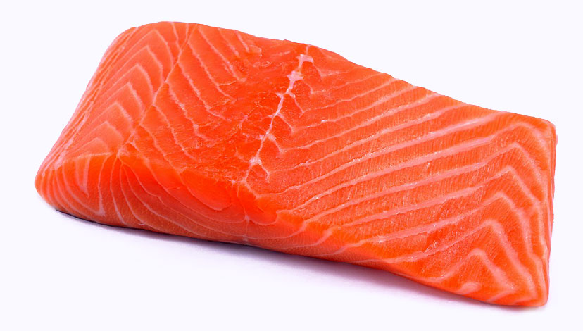 Мясо семги является энергетически ценным и деликатесным продуктом. Употребляют его после предварительной обработки, но некоторые гурманы морских продуктов считают, что семгу можно кушать и в сыром виде.  